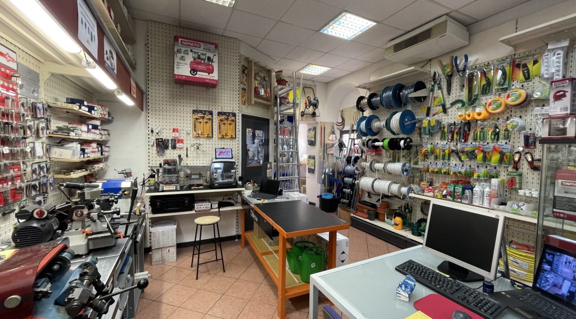 SPAZIO VENDITA