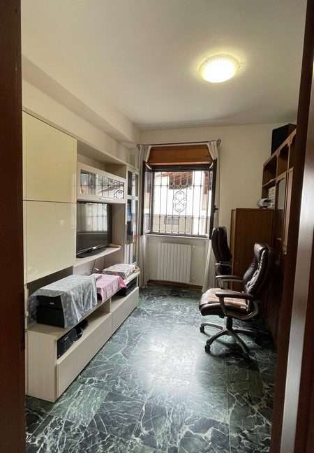 INTERNO