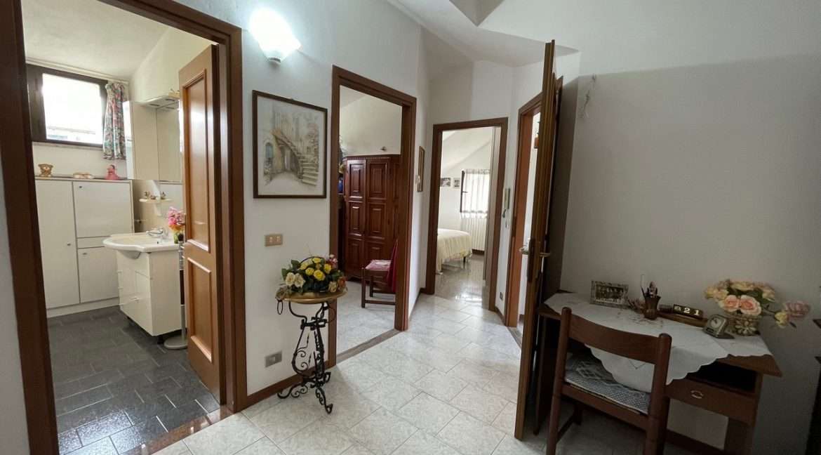 INTERNO