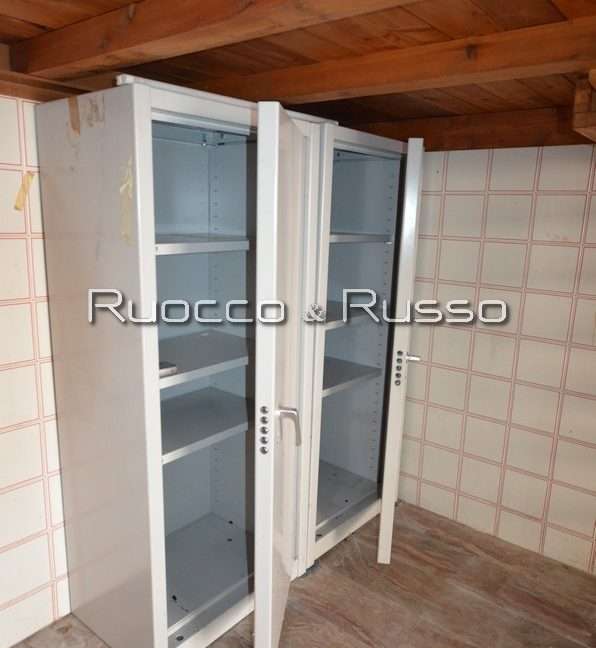 INTERNO