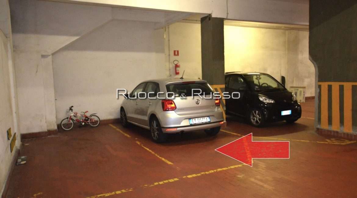 POSTO AUTO COPERTO