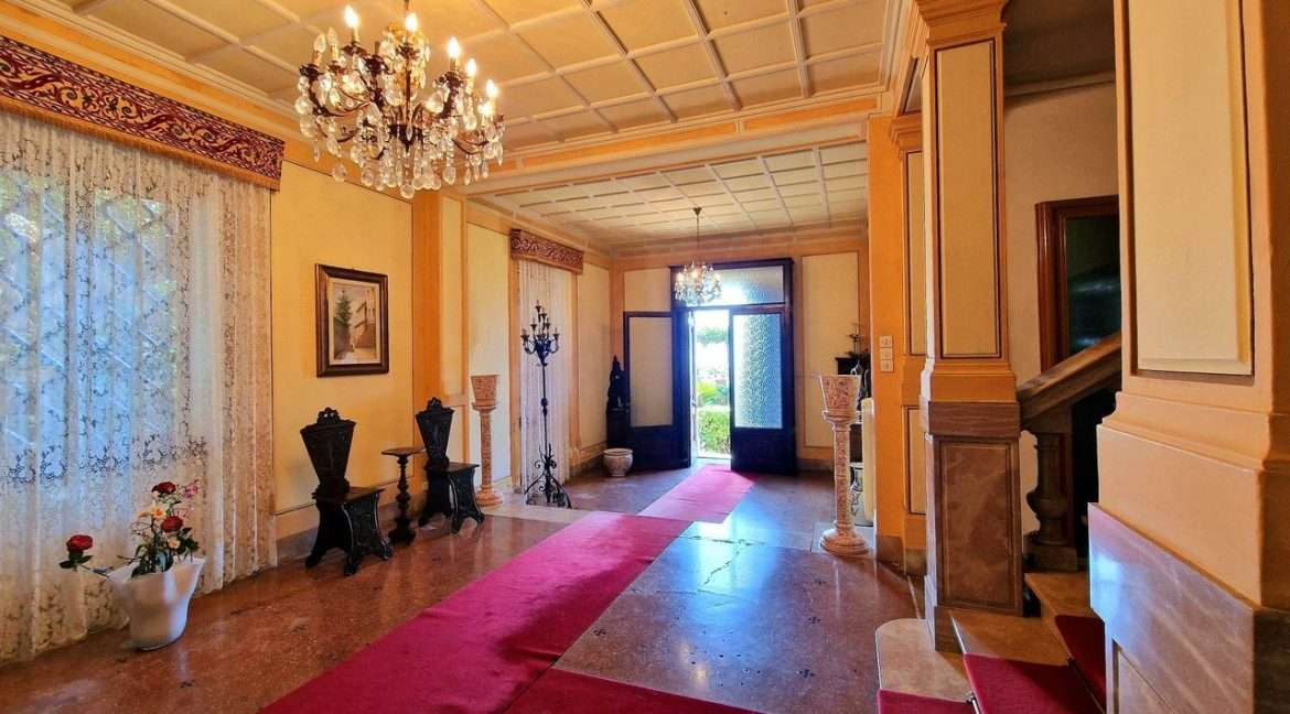 splendido ingresso principale