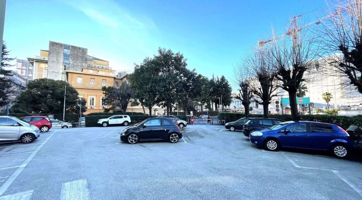 PARCHEGGIO
