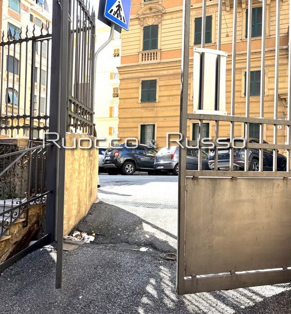 ACCESSO DA STRADA