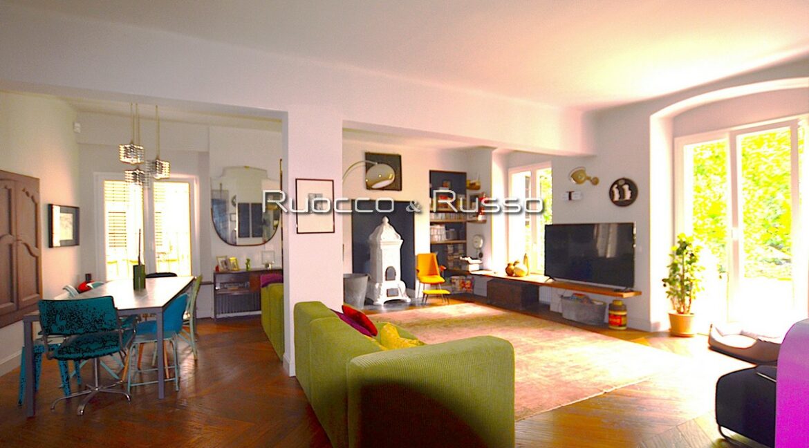 SALONE