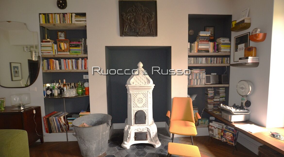SALONE