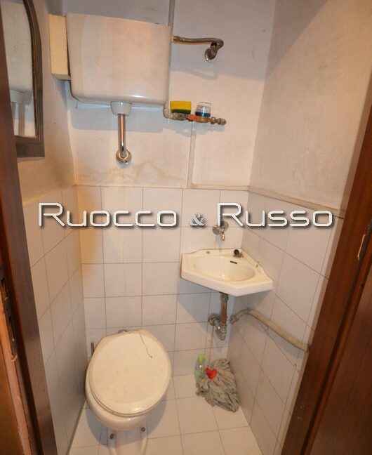 INTERNO