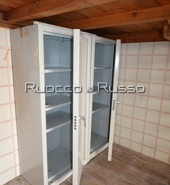INTERNO