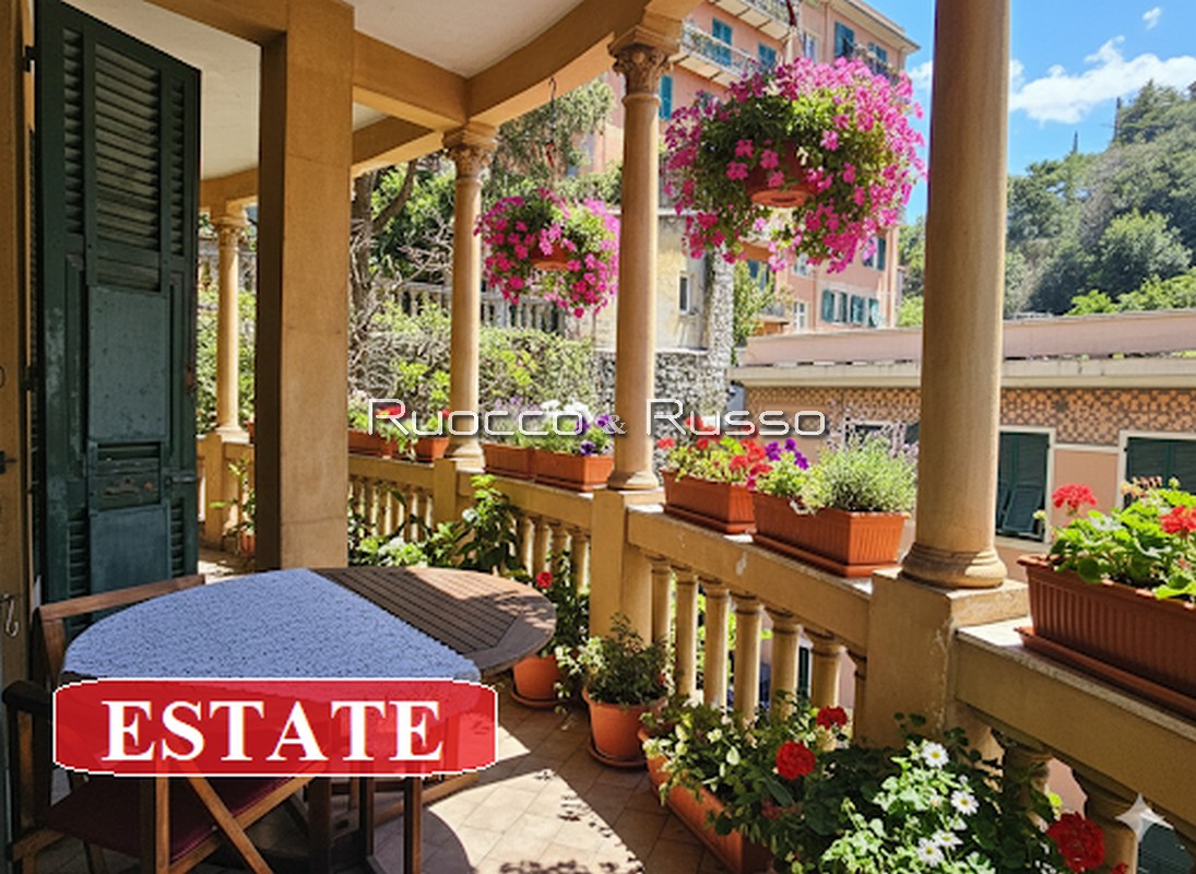 vendita appartamento genova centro 6 vani particolarissimo terrazzo loggiato vivibile