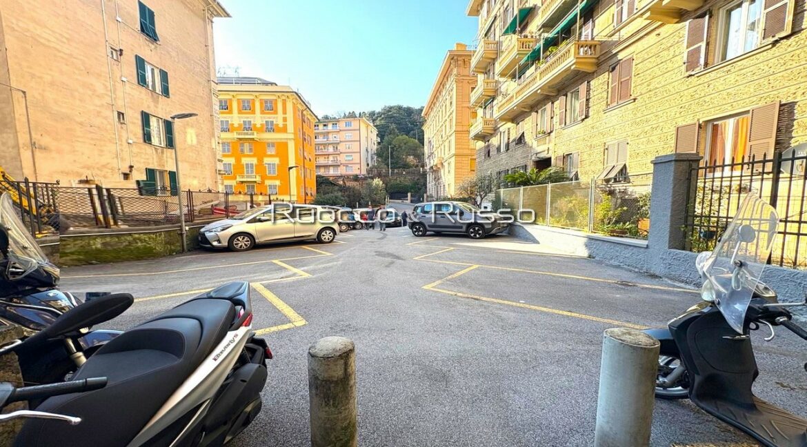 PARCHEGGIO CONDOMINIALE