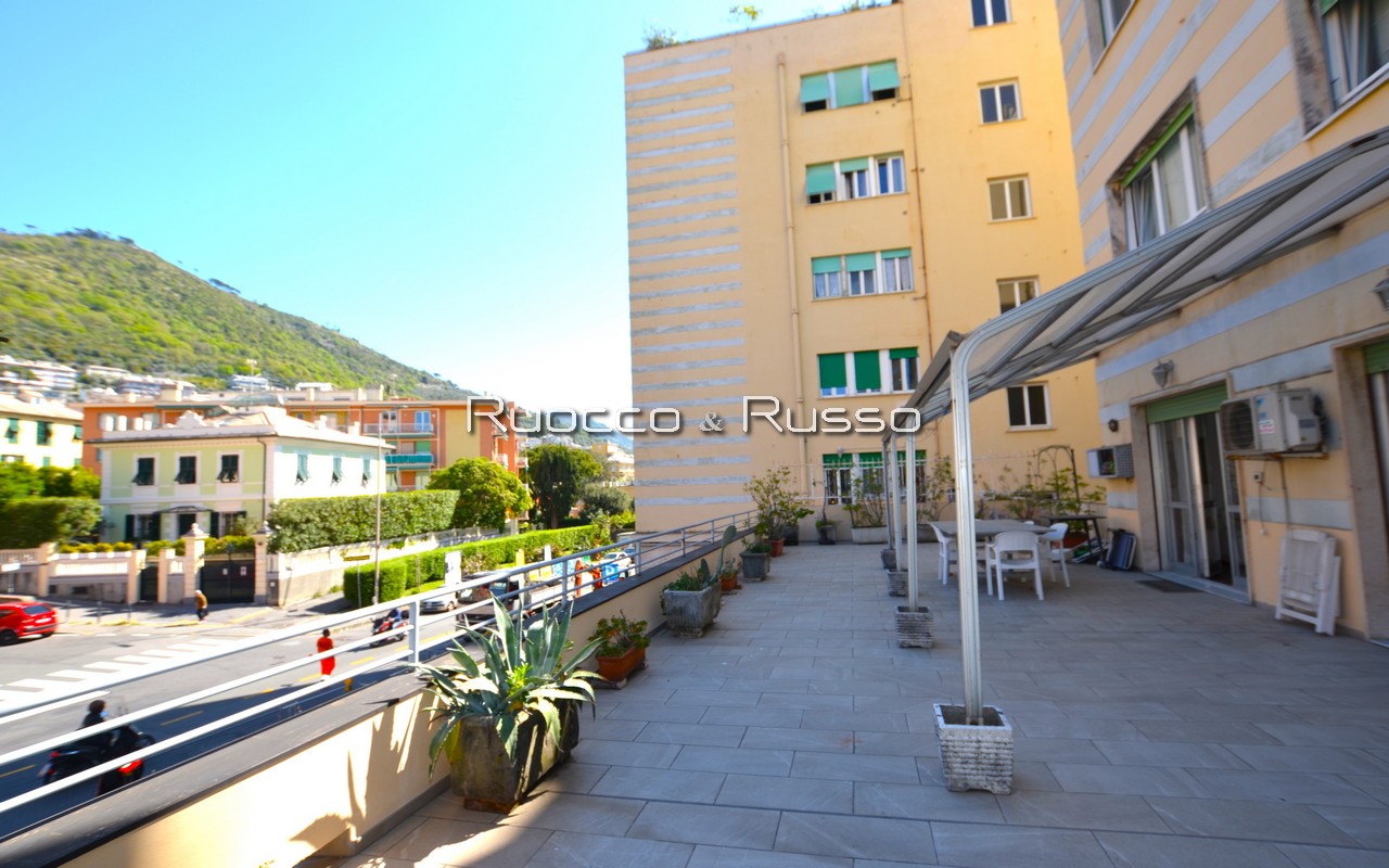 vendita appartamento genova quinto 7 vani biservizi terrazzo balconata