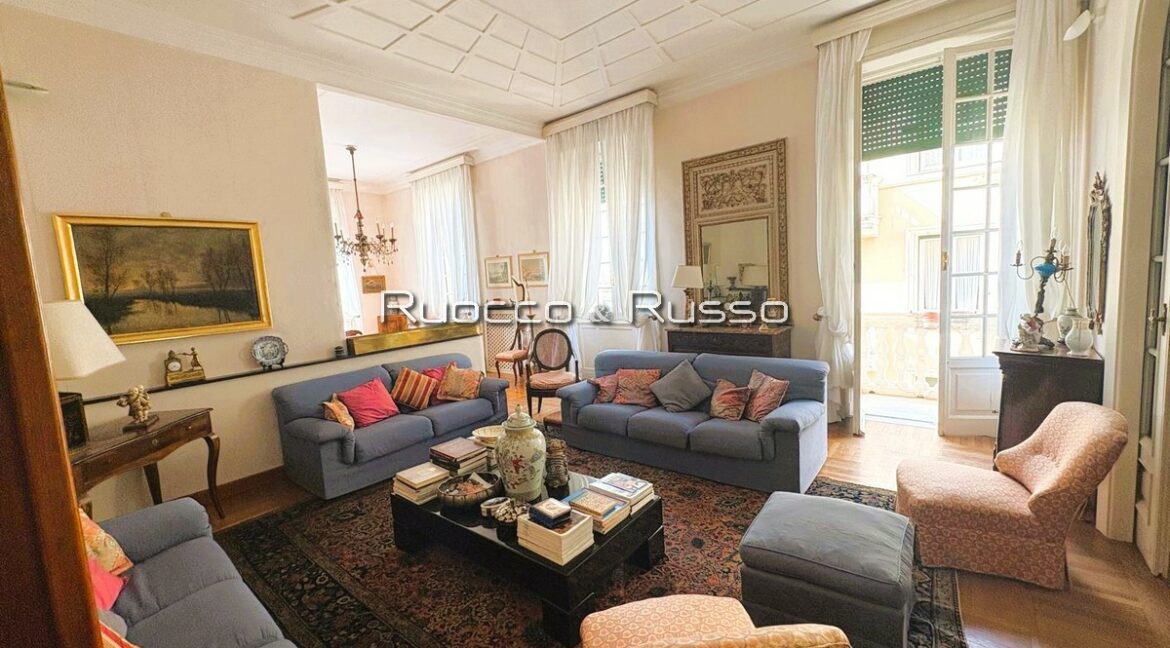 SALONE