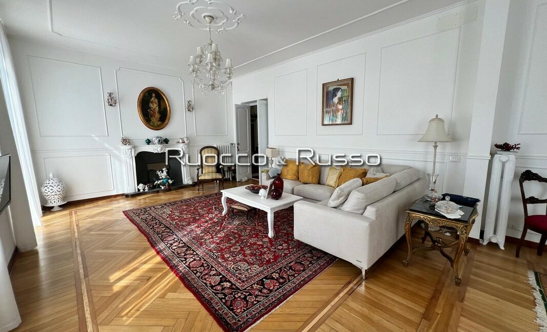 SALONE