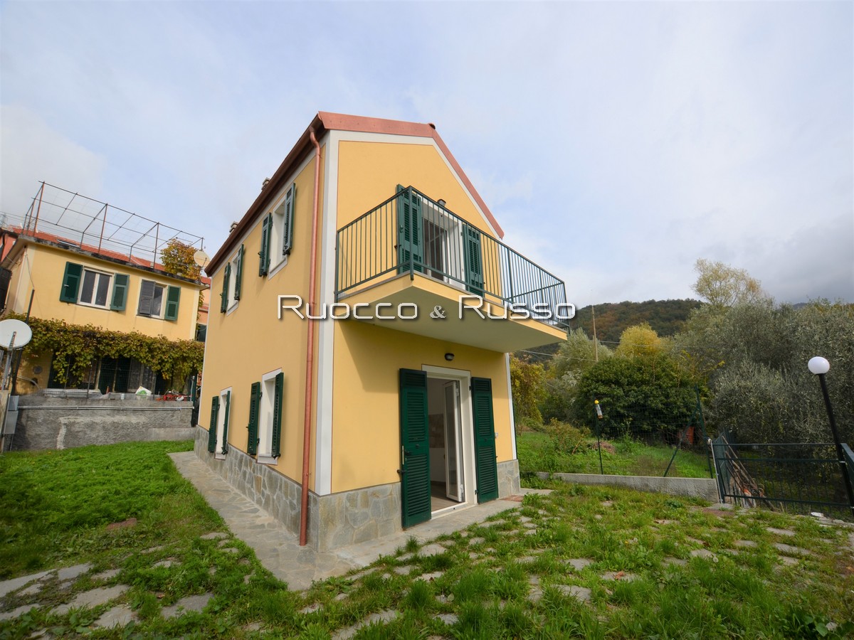affitto casetta indipendete genova struppa 70 mq con giardino