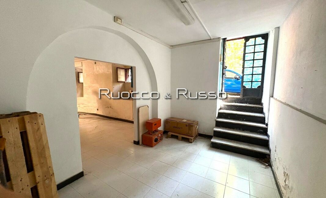 INTERNO