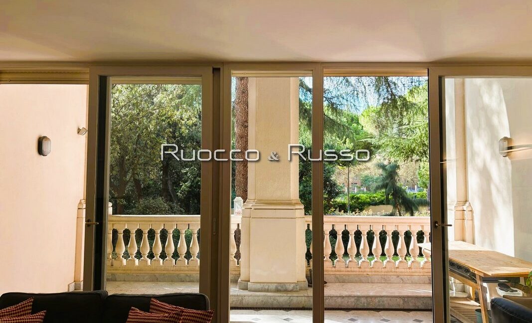 LOGGIA