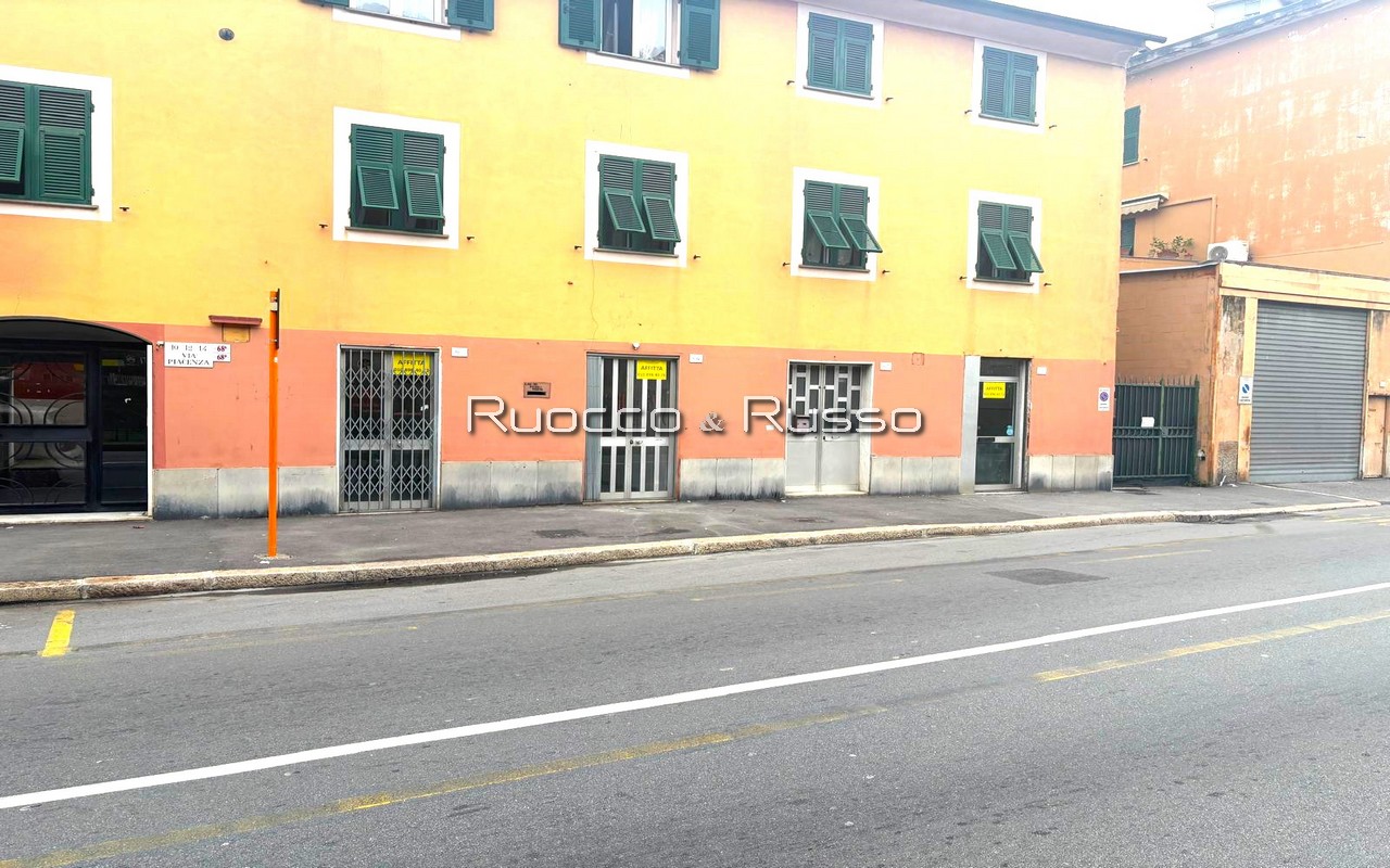 affitto locale magazzino deposito genova molassana 25 mq