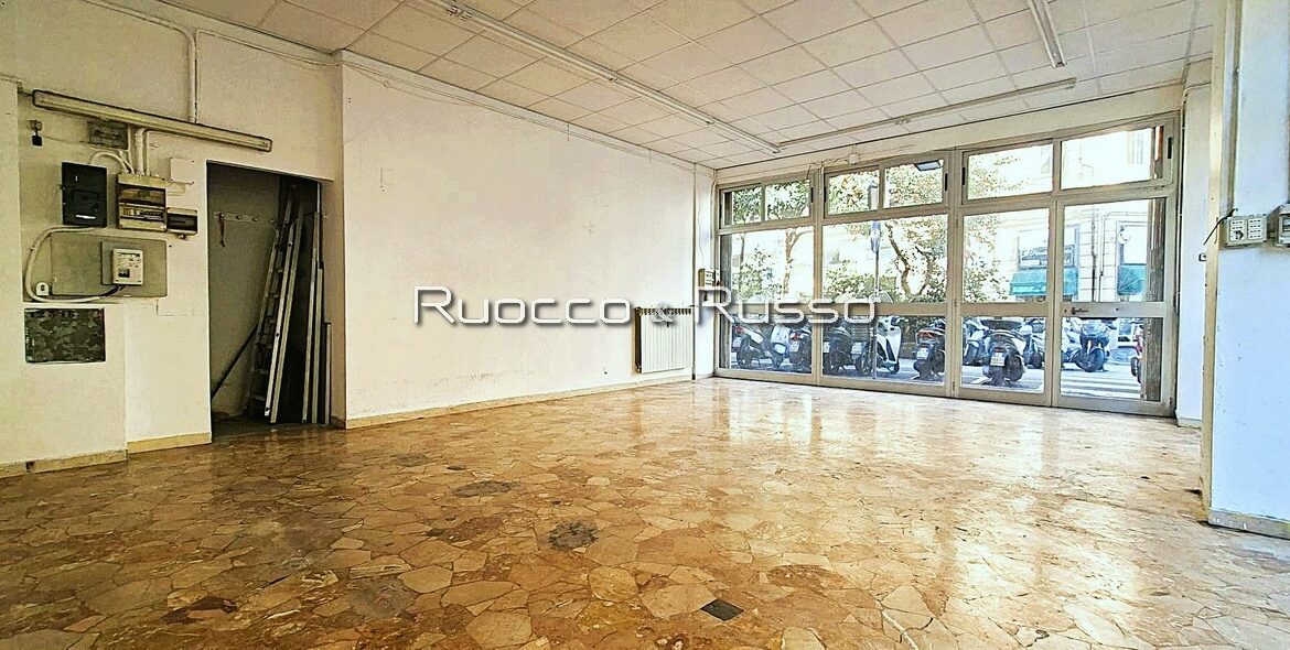INTERNO